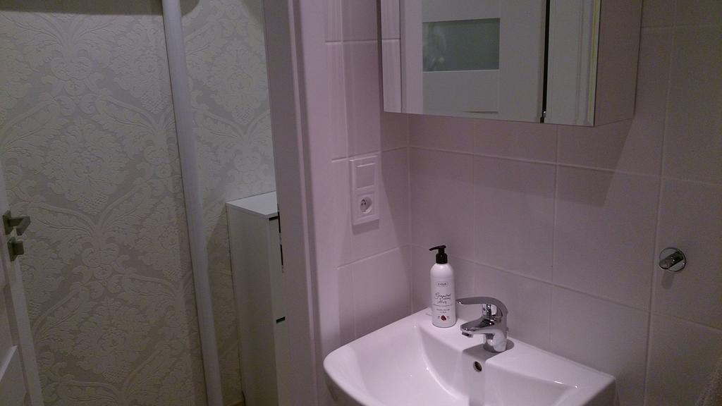 1 Bedroom City Center Apartment Катовице Номер фото